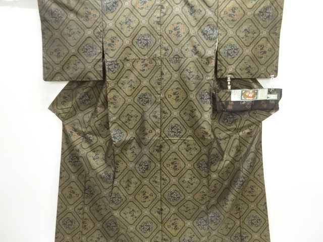 斜め格子に花丸文様織出し本場泥大島紬着物